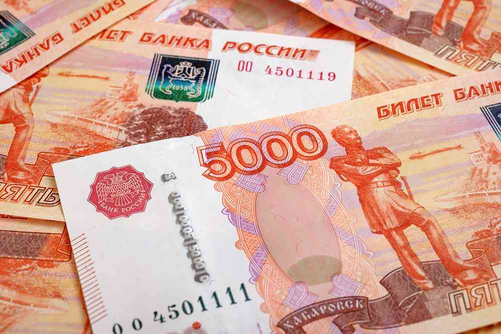 ЦБ летом введет новые банкноты номиналом 1000 и 5000 рублей